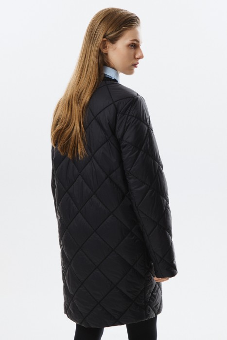 стеганое пальто из россии вид сбоку