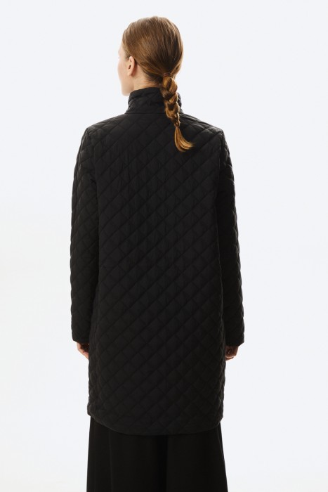 стеганое пальто по цене 4310 руб вид справа