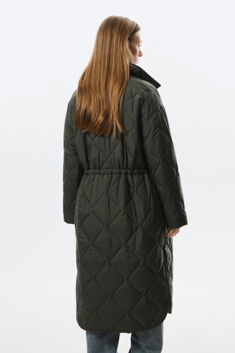 стеганое пальто по цене 4370 руб вид справа