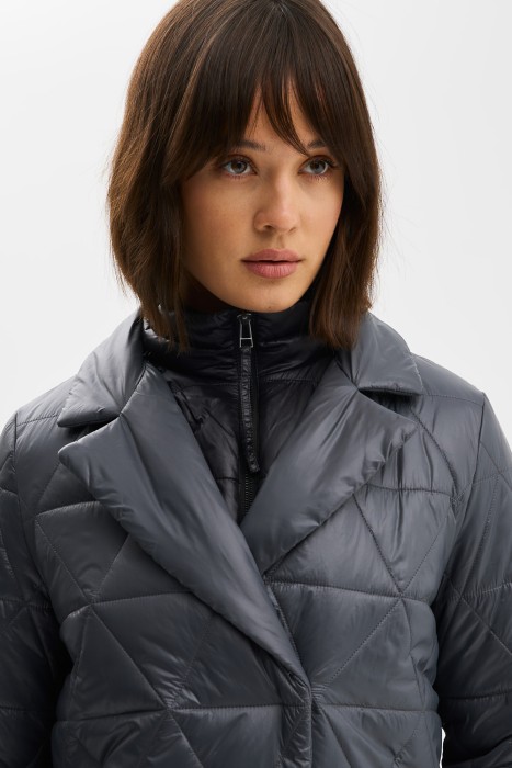 стеганое пальто из россии вид сбоку