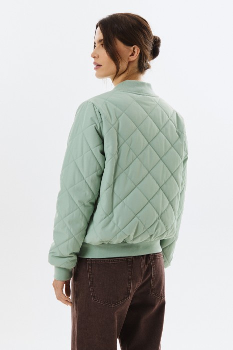 стеганый бомбер по цене 4400 руб вид справа