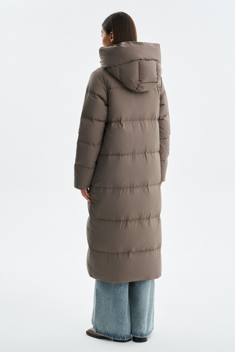 стеганый пуховик с капюшоном по цене 6520 руб вид справа