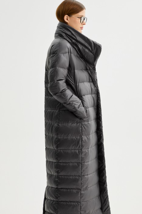 стеганый пуховик от бренда снежная королева вид слева