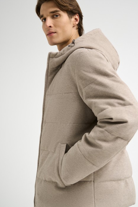 стеганый пуховик по цене 4880 руб вид справа