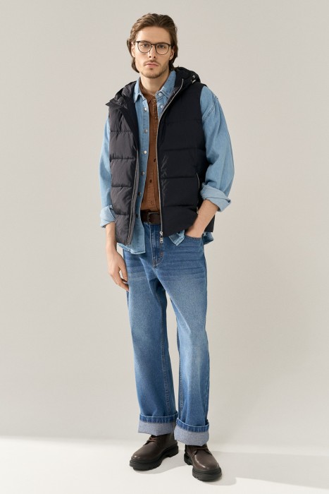 стеганый жилет по цене 4790 руб вид справа