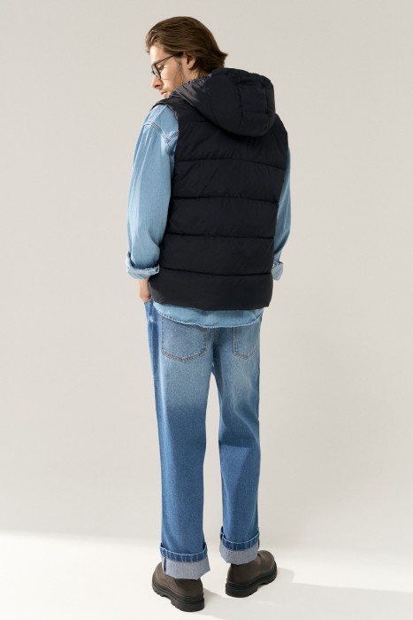 стеганый жилет из россии вид сбоку