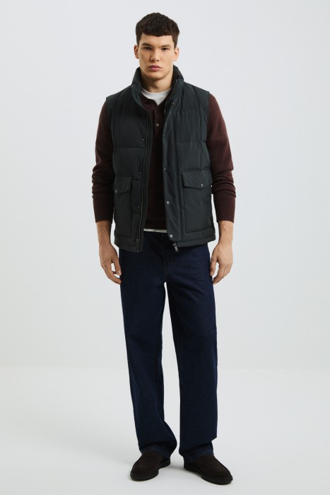 стеганый жилет из россии вид сбоку