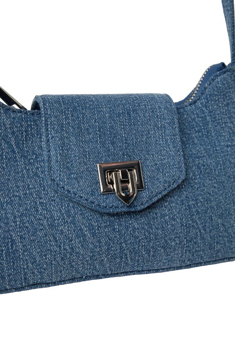 сумка из денима по цене 2340 руб вид справа
