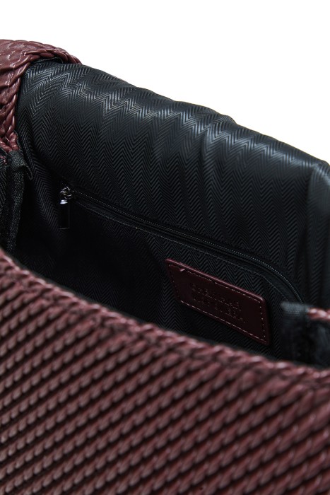 сумка из искусственной кожи по цене 2680 руб вид справа