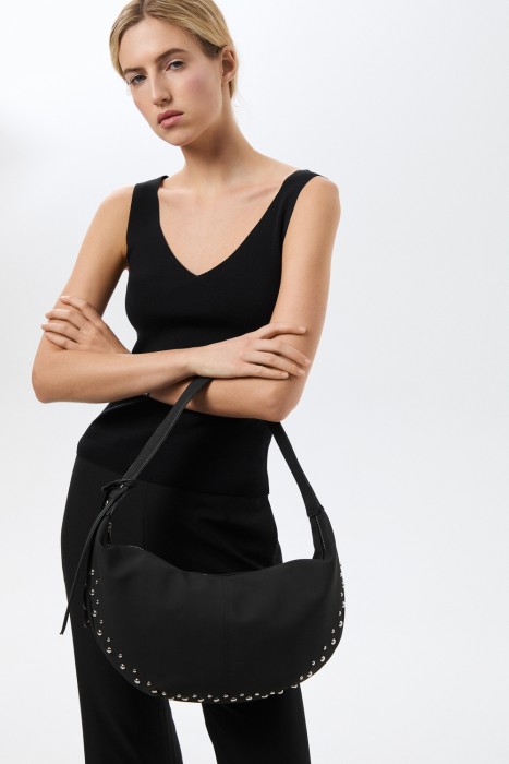 сумка из искусственной кожи от бренда снежная королева вид слева