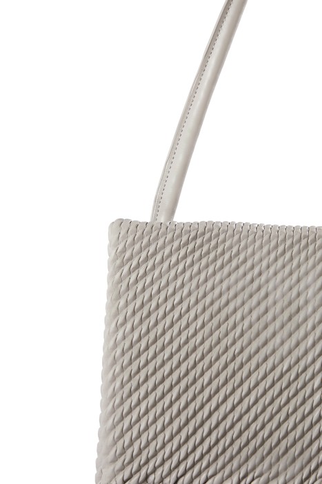 сумка из искусственной кожи от бренда снежная королева вид слева