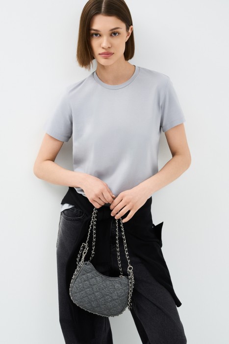 сумка из искусственной кожи от бренда снежная королева вид слева