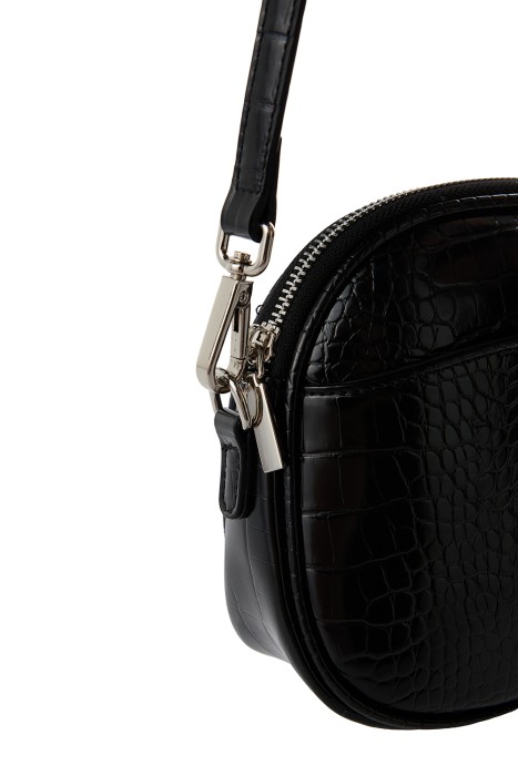 сумка из искусственной кожи от бренда снежная королева вид слева