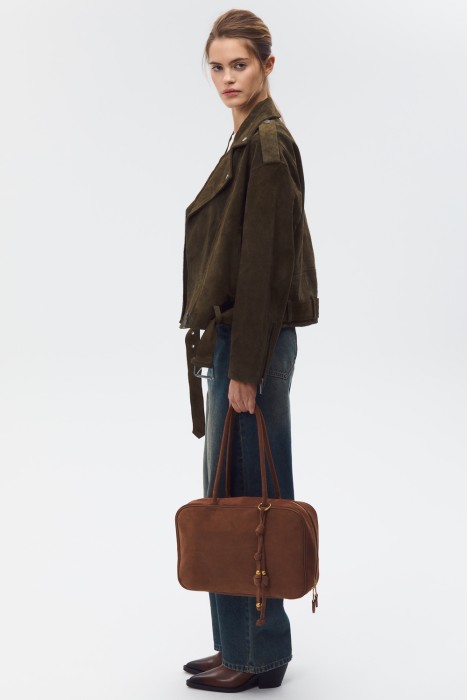 Товар с артикулом 813221003 вид сзади