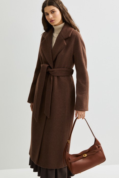 сумка из натуральной кожи от бренда снежная королева вид слева