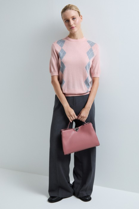 сумка из натуральной кожи от бренда снежная королева вид слева