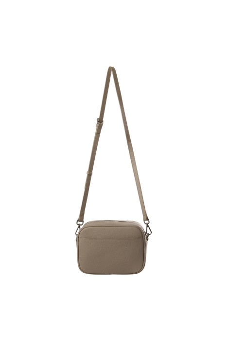 сумка из натуральной кожи от бренда снежная королева вид слева