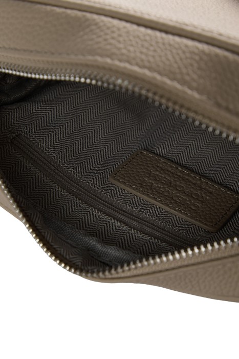 сумка из натуральной кожи из россии вид сбоку