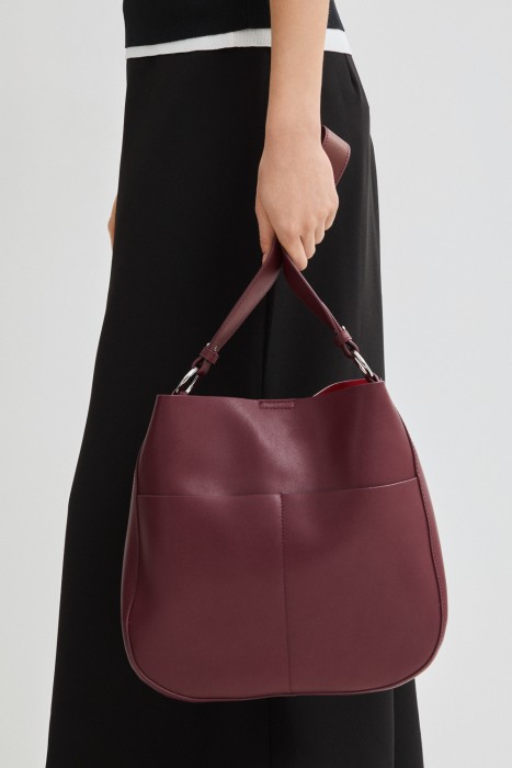 сумка из натуральной кожи от бренда снежная королева вид слева