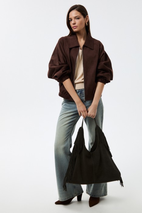 сумка из натуральной замши от бренда снежная королева вид слева