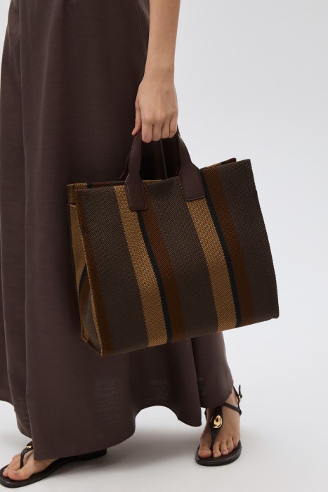 сумка из текстиля от бренда снежная королева вид слева