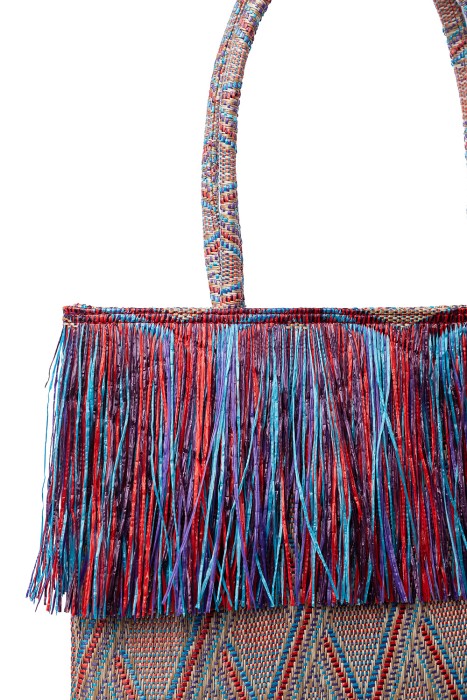 сумка с бахромой из россии вид сбоку