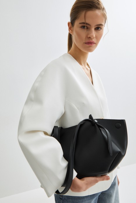 сумка-трансформер из искусственной кожи от бренда снежная королева вид слева