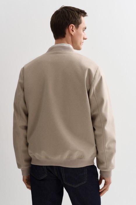 текстильный бомбер по цене 6710 руб вид справа