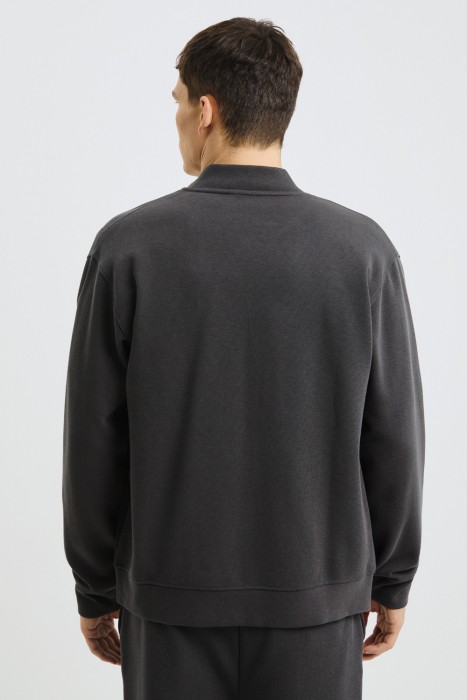 толстовка на молнии по цене 3010 руб вид справа