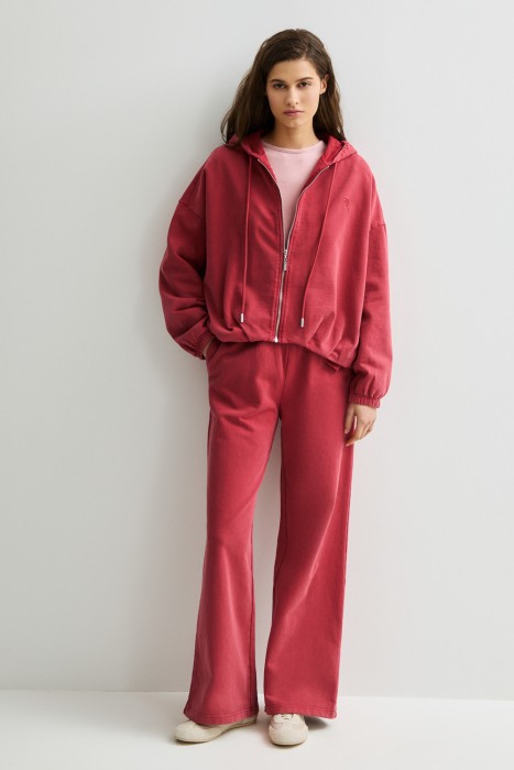 толстовка на молнии из россии вид сбоку