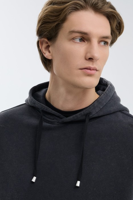 толстовка с капюшоном по цене 2280 руб вид справа