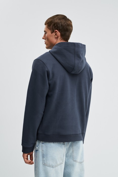 толстовка с капюшоном по цене 1620 руб вид справа