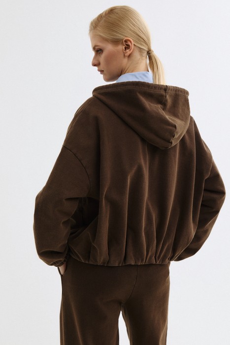 толстовка с капюшоном из россии вид сбоку