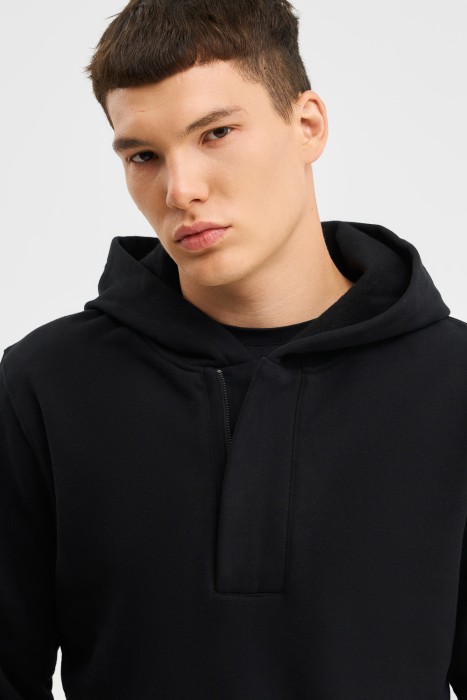 толстовка с капюшоном из россии вид сбоку