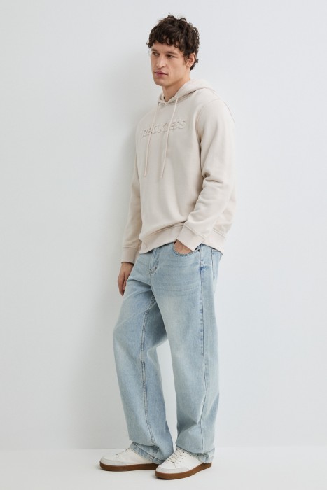 толстовка с капюшоном от бренда снежная королева вид слева