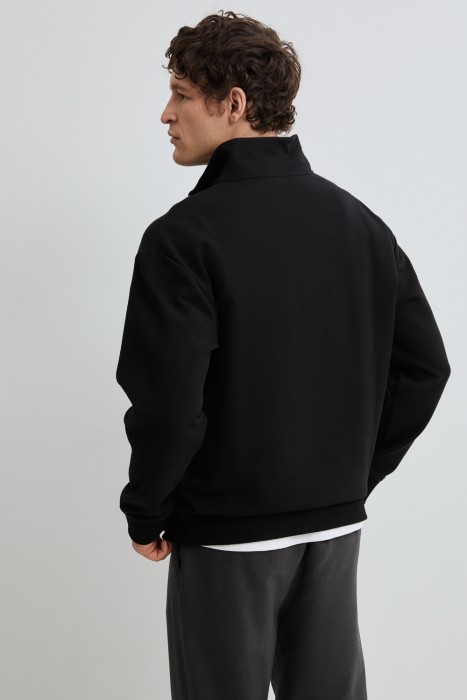 толстовка с молнией по цене 1860 руб вид справа