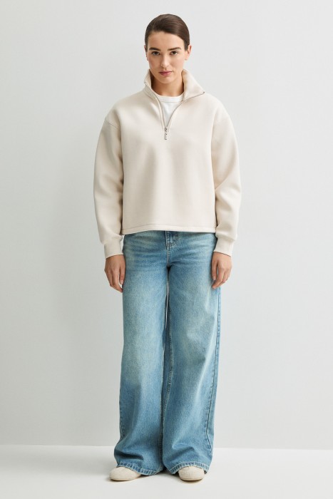 толстовка с молнией от бренда снежная королева вид слева