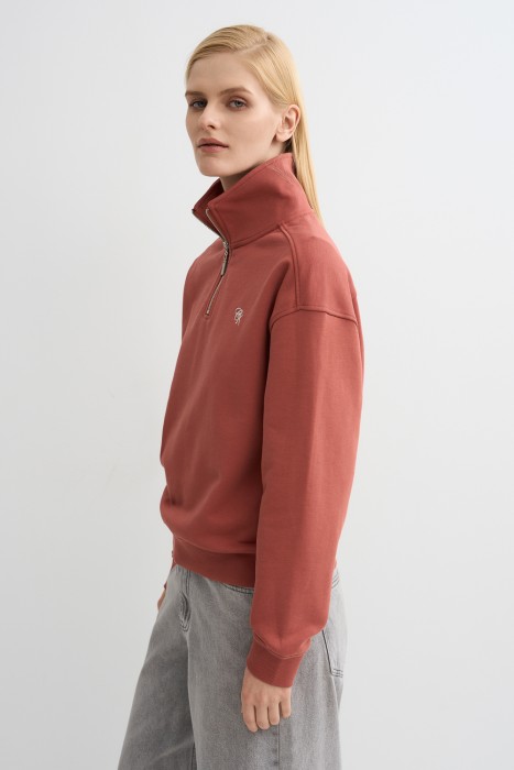 толстовка с молнией от бренда снежная королева вид слева