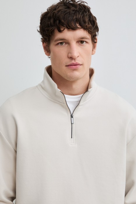 толстовка с молнией из россии вид сбоку