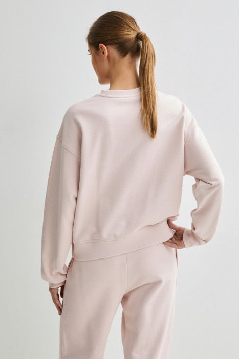 толстовка с надписью по цене 1860 руб вид справа