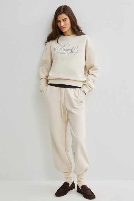 толстовка с надписью 806800003 фотография