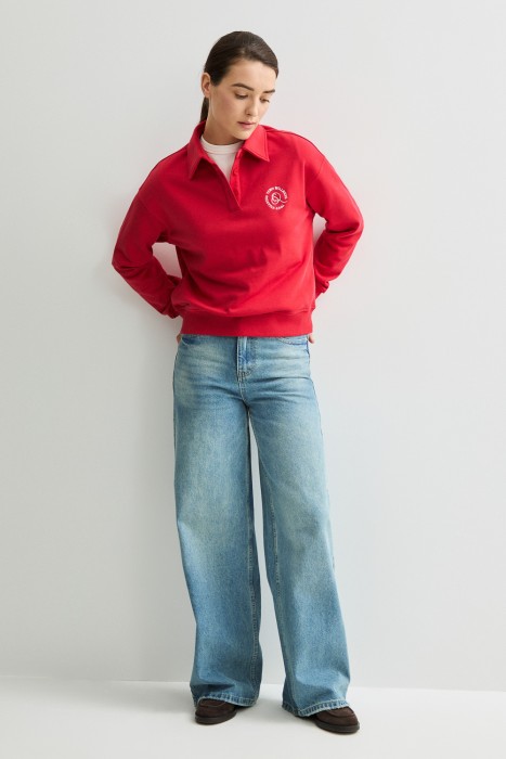 толстовка с вышивкой из россии вид сбоку