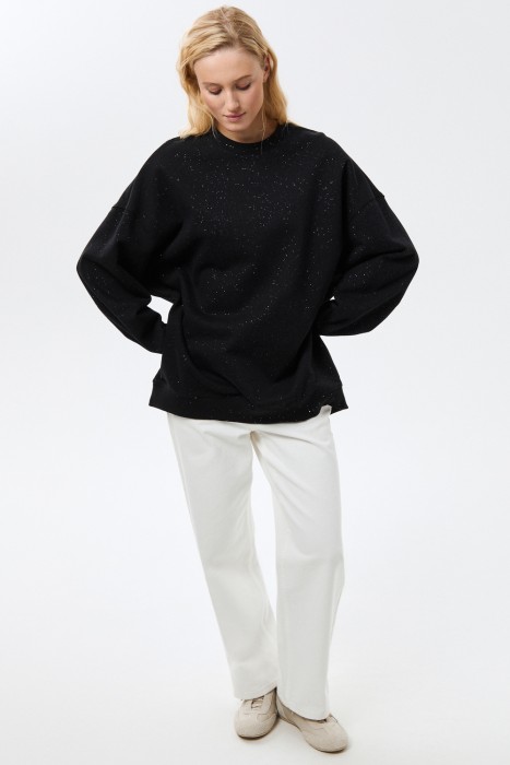 толстовка свободного силуэта из россии вид сбоку