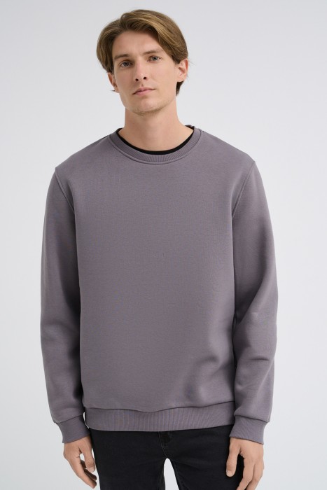 толстовка от бренда снежная королева вид слева