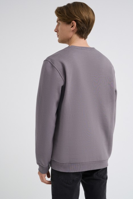 толстовка по цене 1370 руб вид справа