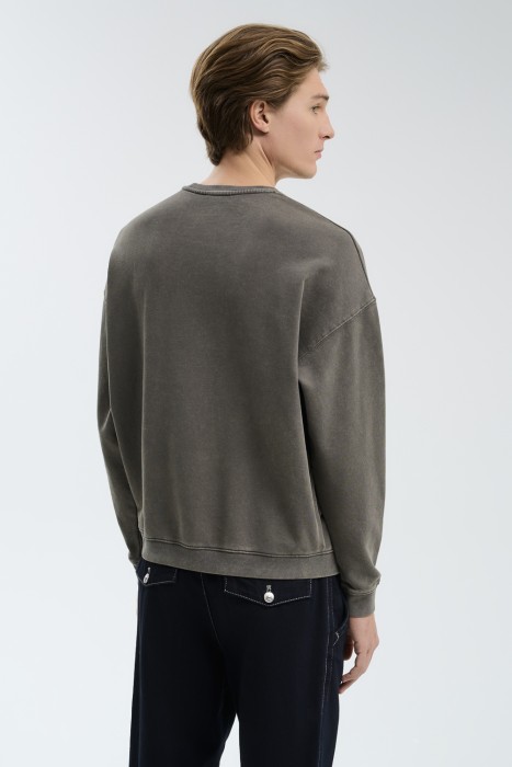 толстовка по цене 1860 руб вид справа