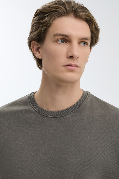 толстовка из россии вид сбоку