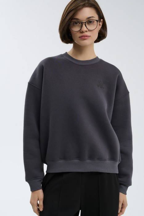 толстовка от бренда снежная королева вид слева