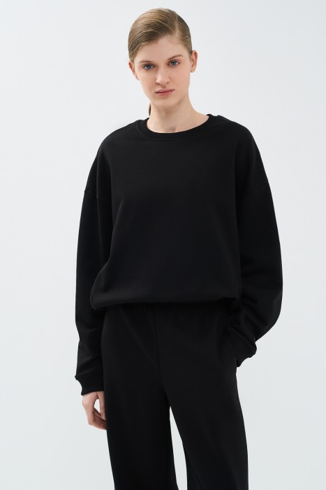 толстовка от бренда снежная королева вид слева