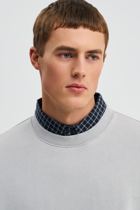 толстовка из россии вид сбоку